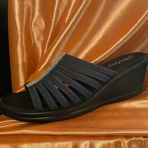 Skechers Cali memory foam size 10 sandals. - Picture 2 of 2